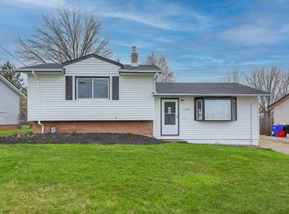 13465 Heatherwood Dr, Brookpark, OH