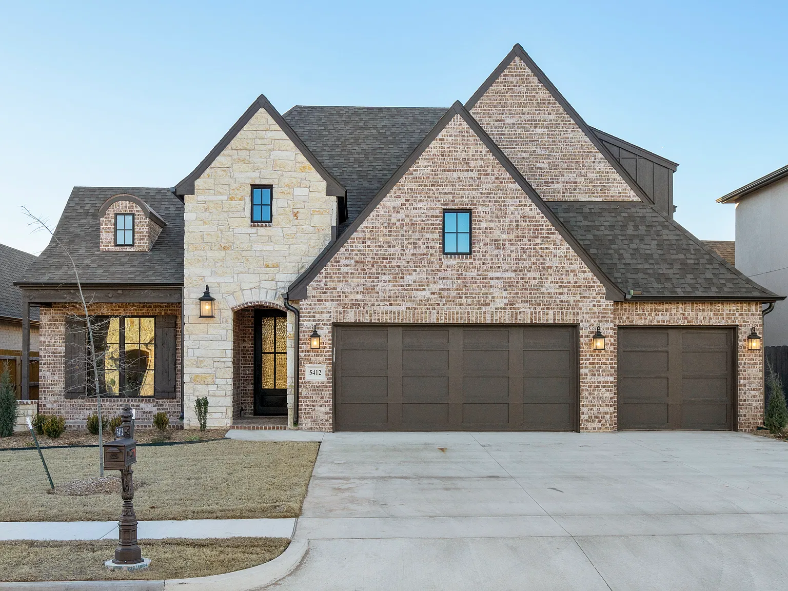 4 bed, 3.5 bath, 3102 sqft, $3,250 — Photo 1