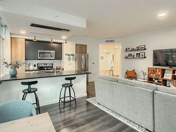 4th image of 1660 17th St #102