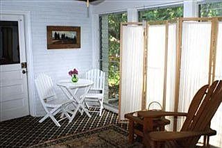4th image of 215 Dellwood Ave
