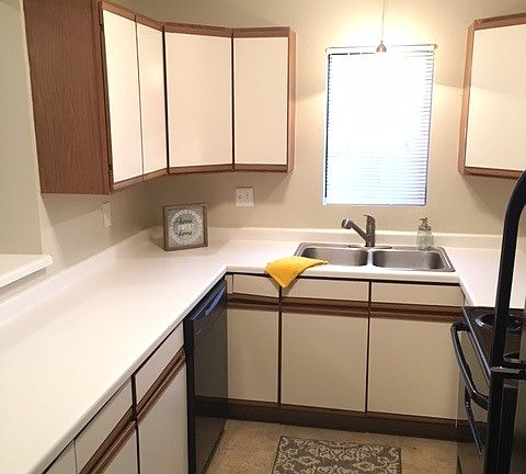 3rd image of 2166 Hemlock Blvd