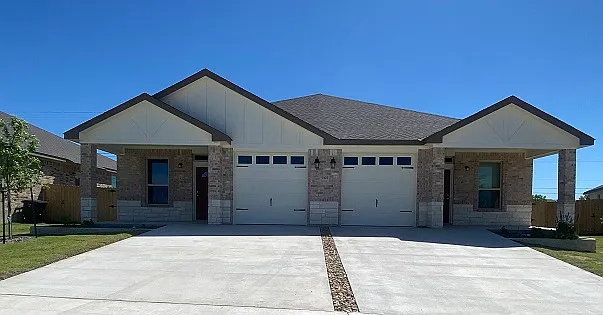 5302 Rose Garden Loop #B — Photo 1