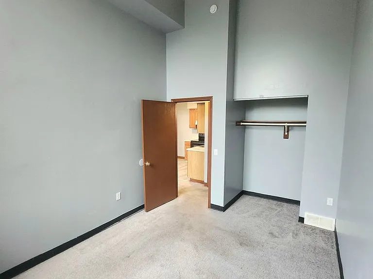 681 Brown St — Photo 12