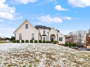 11105 NW 77th Ter, Parkville, MO 64152