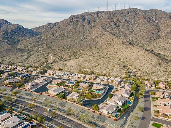 5th image of 925 E DESERT FLOWER Lane