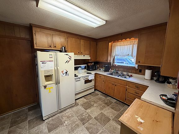 5th image of 10555 Lebanon Rd