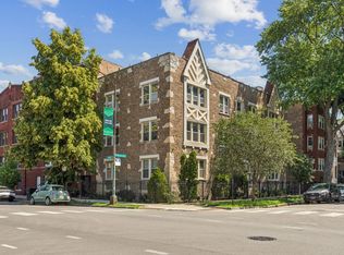 1956 W Melrose St #202, Chicago, IL 60657