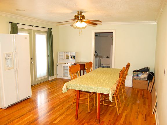 Spacious Kitchen