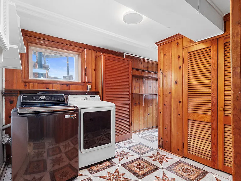 6138 Beachway Dr — Photo 33