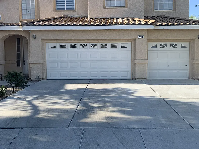 2238 Alanhurst Dr — Photo 2