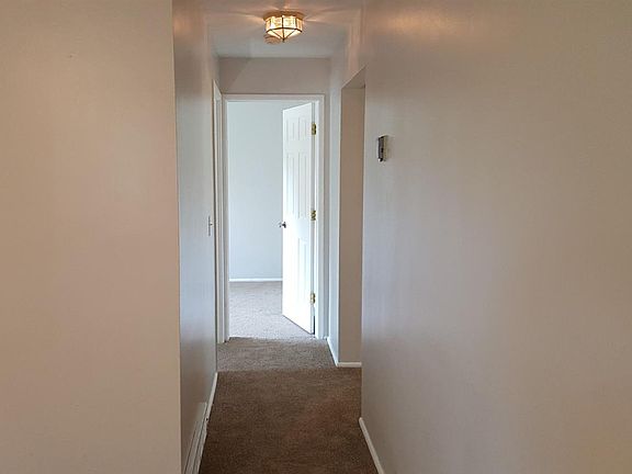 5th image of 9385 Coogan Dr