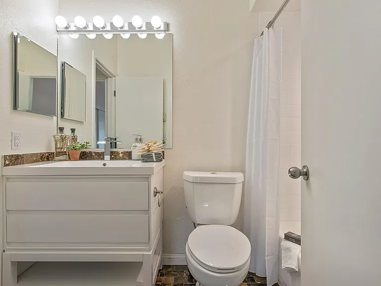 25 Cypress Pl — Photo 15