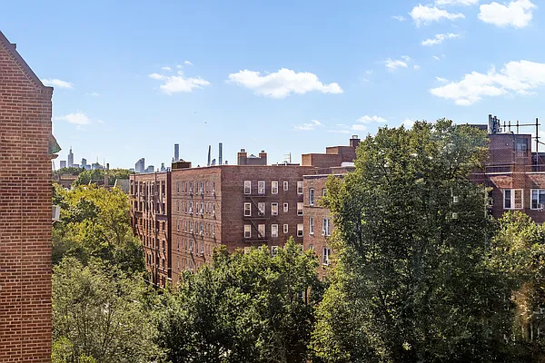 Sold by Corcoran | media 32