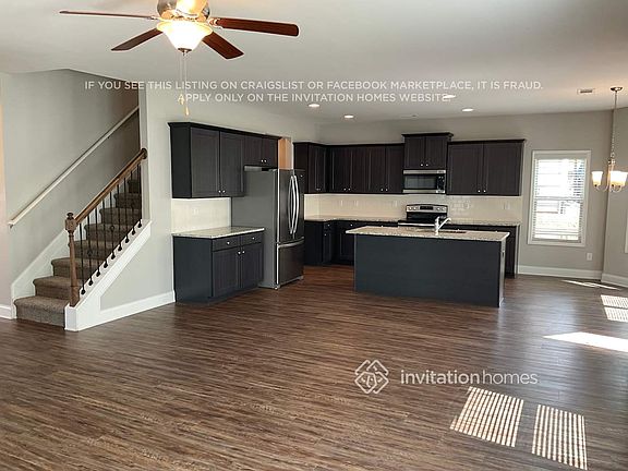 5th image of 225 Sage Dr