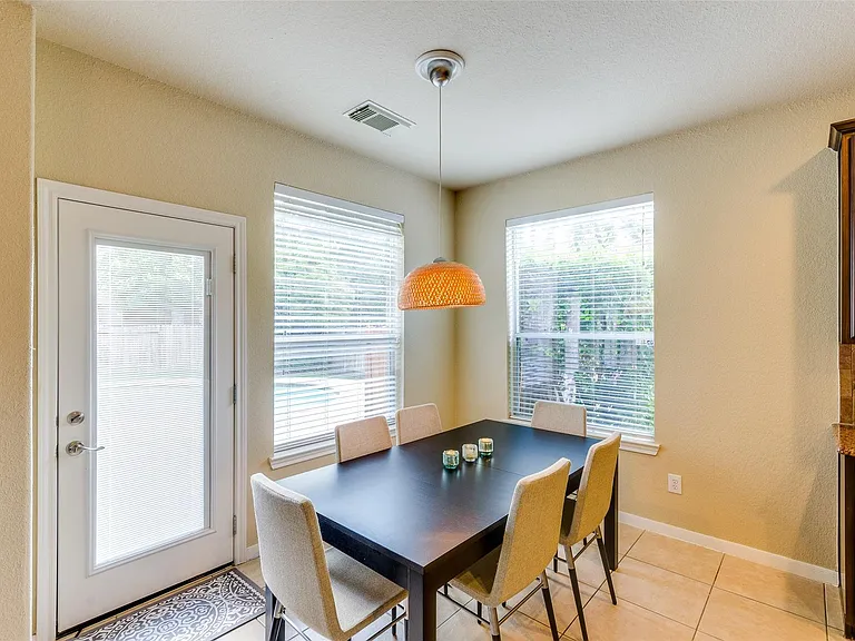 10 Caelin Ct — Photo 13