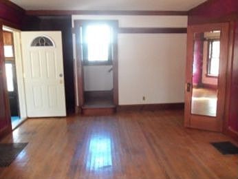 2nd image of 129 Miriam Ave
