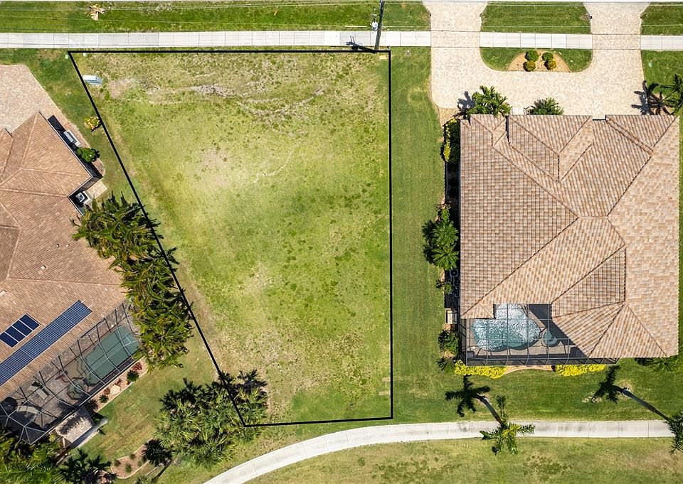 1st image of 2429 Deborah Dr #7