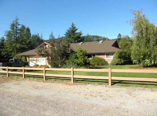 1005 Meadow Valley Dr, Mount Shasta, CA 96067
