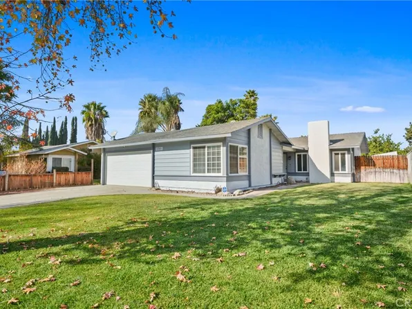 11571 Queensborough St, Riverside, CA 92503