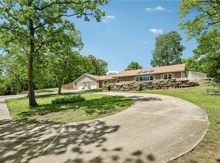22774 George Rd, Tonganoxie, KS 66086