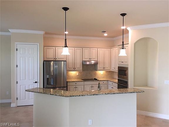 3rd image of 28112 Wicklow Ct