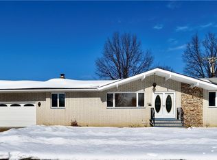 31525 Ronald Dr, Willowick, OH 44095