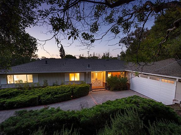 2nd image of 3933 Kingridge Dr