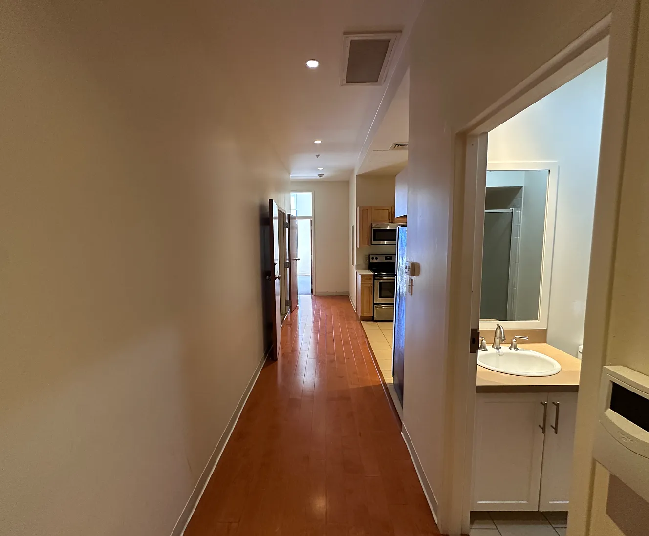 405 Washington St — Photo 1