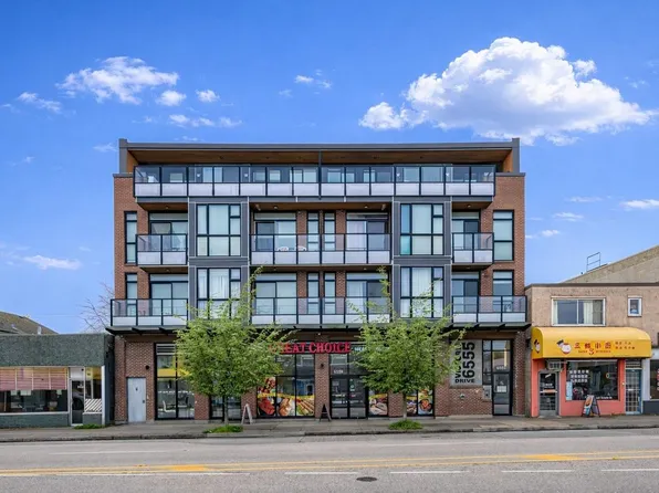 6555 Victoria Dr #Penthouse 01, Vancouver, BC V5P 3X8