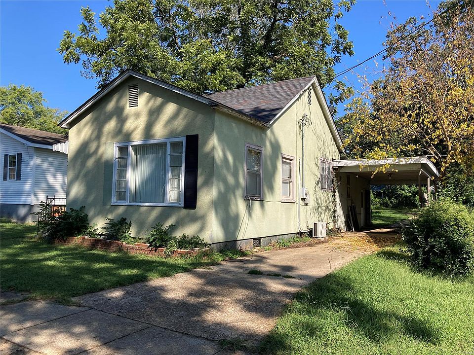 2nd image of 943 Gardner St