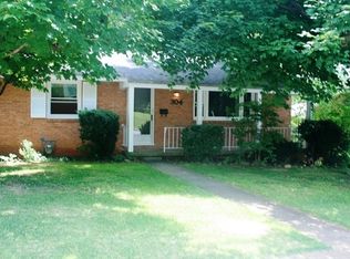 304 Camellia Dr, Charlottesville, VA 22903