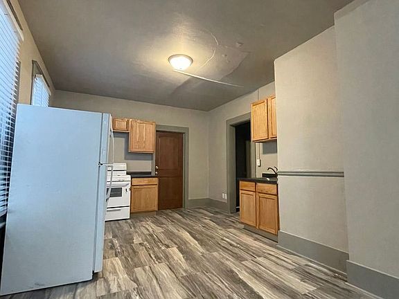 3rd image of 1105-07 S 33rd St #10706732