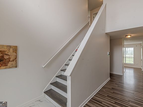 5th image of 576 Ransom Way