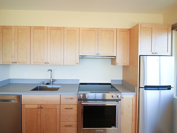5th image of 1001 Pine St Unit 1304