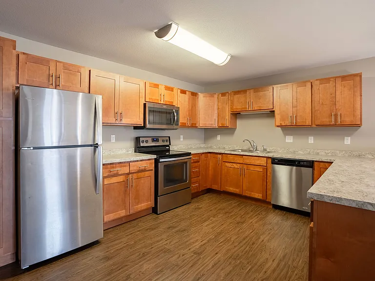 Fargo, ND Urban Plains Apartments | 22A | Kitchen