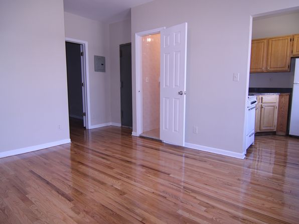 2567 Steinway St APT 2F