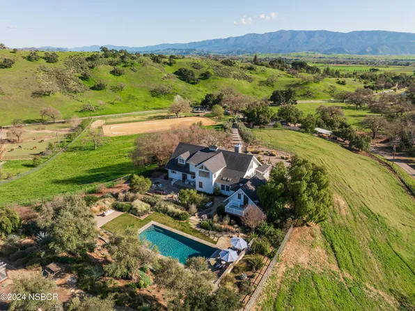 2610 Roundup Rd, Santa Ynez, CA 93460