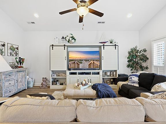 3rd image of 1620 Cottage Cove Circle