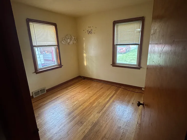 5121 Cato St — Photo 34