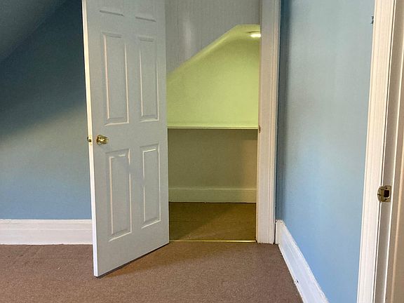 4th image of 250 E Prospect Ave #3