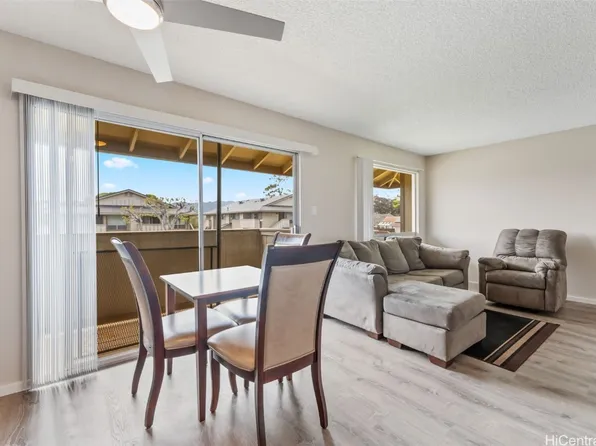 94-1134 Mopua Loop #E8, Waipahu, HI 96797