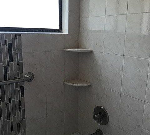 4th image of 3918 English Colony Dr S