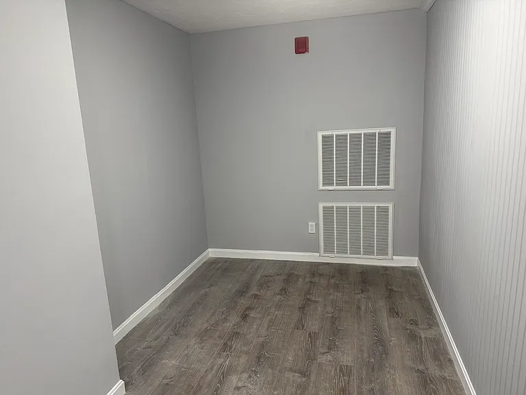 176 Court St #4 — Photo 8