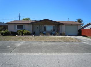 1511 Roundtree Rd, Holiday, FL 34690