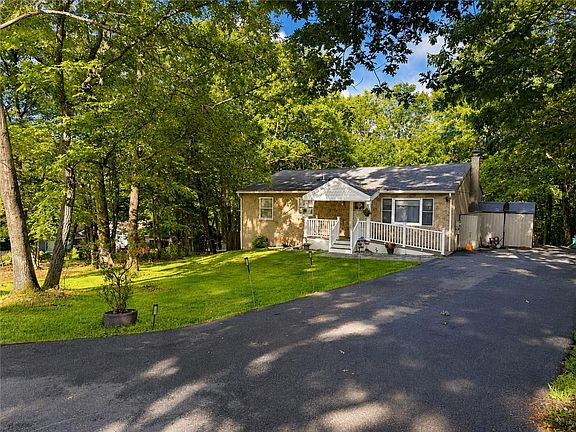 4th image of 179 Darcy Dr
