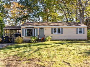 40 Forest Park Dr, Rochester, NH 03868