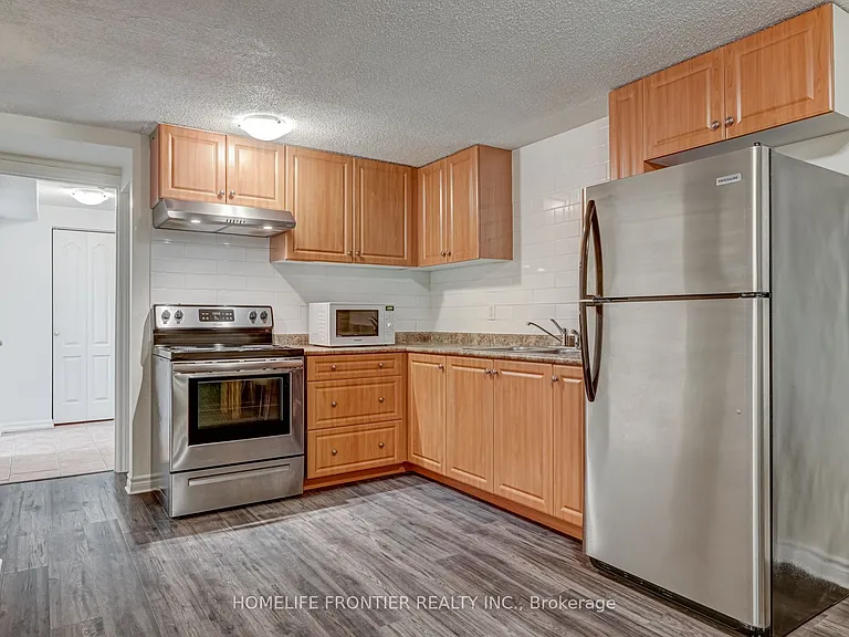 29 Madsen Cres #BASEMENT — Photo 11
