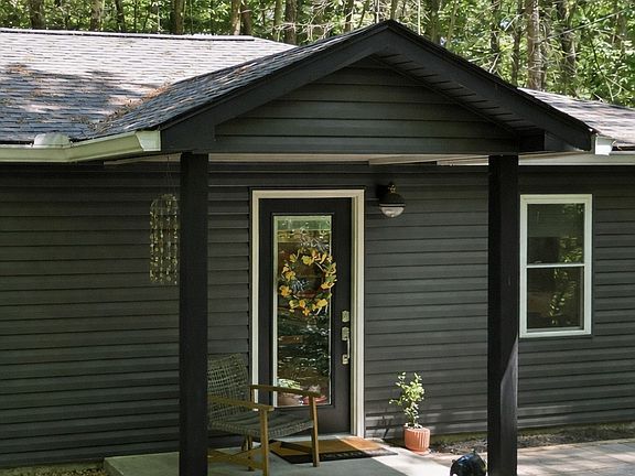 3rd image of 728 Pleasant Gap Rd