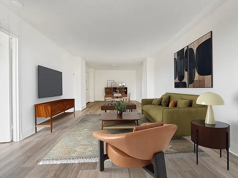 104-60 Queens Blvd #5X — Photo 2