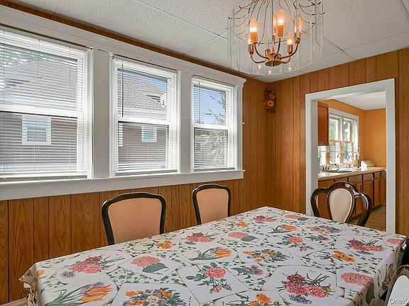 5th image of 12 E Catherine Street